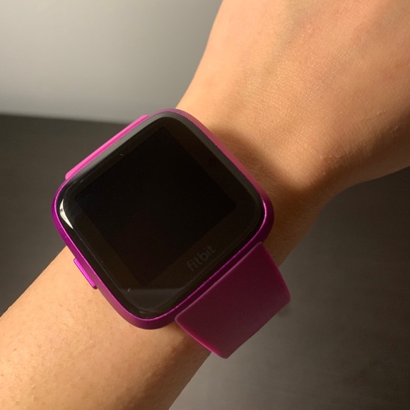 fitbit Other - Fitbit Versa Lite Edition Mulberry